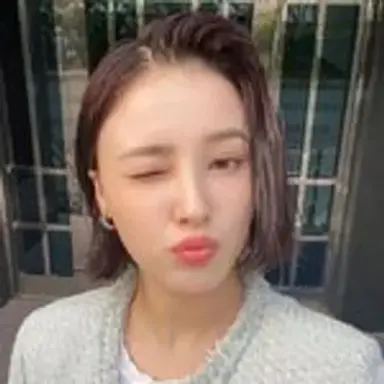 nancymomoland