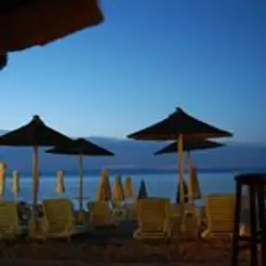 akrotiri_beach_bar